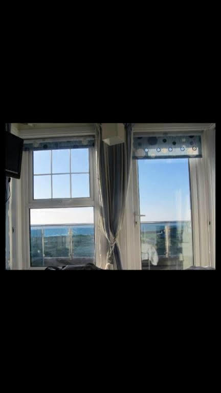 The Bay View Inn บู๊ด ภายนอก รูปภาพ